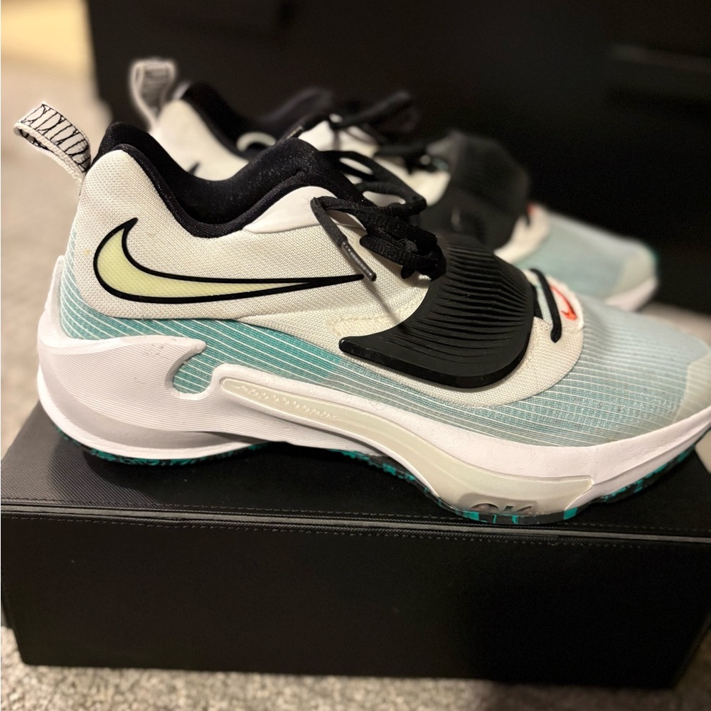 Nike White and Teal Athletic Shoes